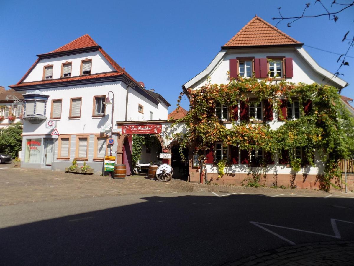 Zum Weinsticher, Weingut Anlag/Nichterlein ロト・ウンター・リートブルク エクステリア 写真